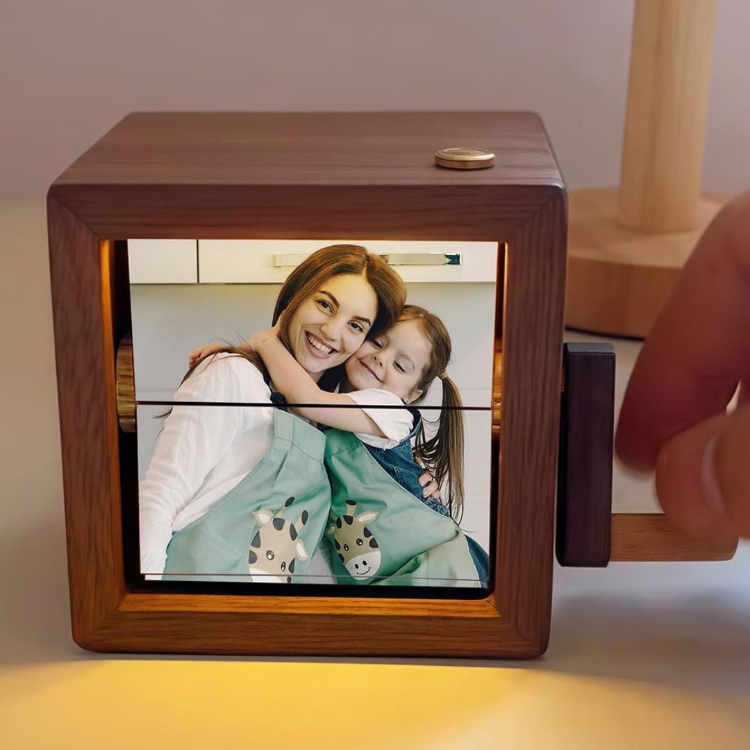 FlipFrame™ Custom Photo Box